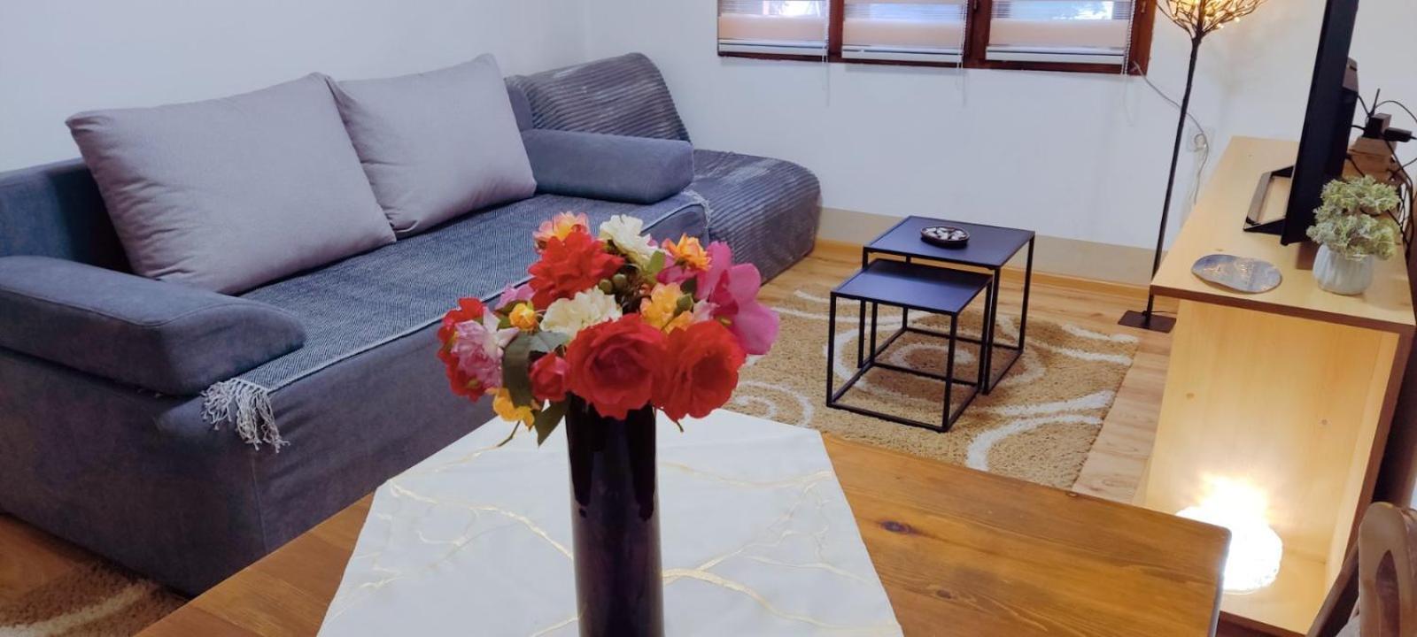Apartman Kutak ピロト エクステリア 写真